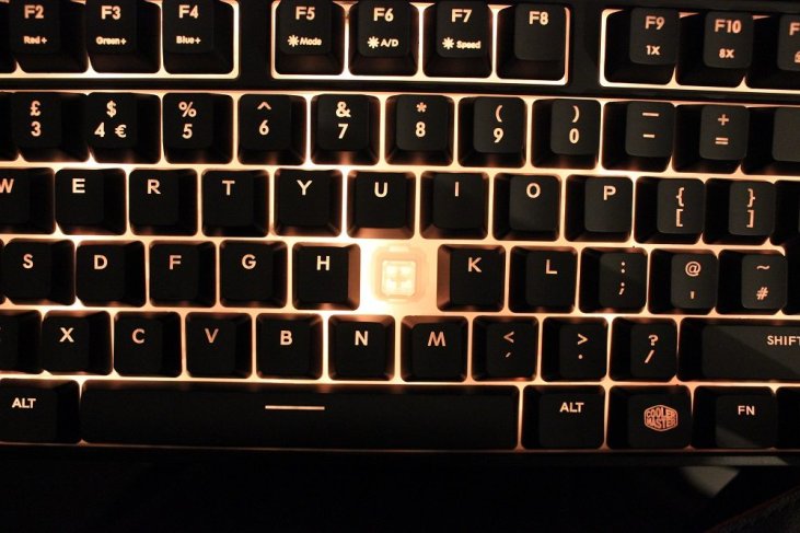 CM Masterkeys lite L keyboard switch view
