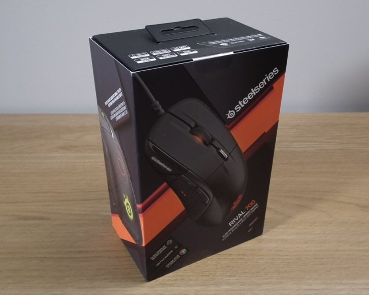 SteelSeries Rival 700 Box Front