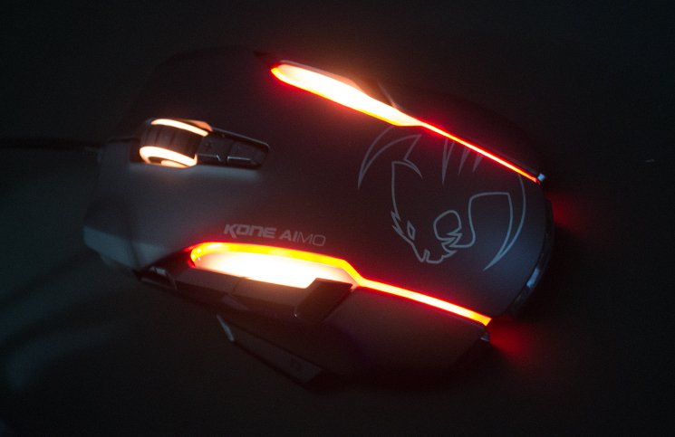 ROCCAT Kone AIMO Mouse Illuminated Feature