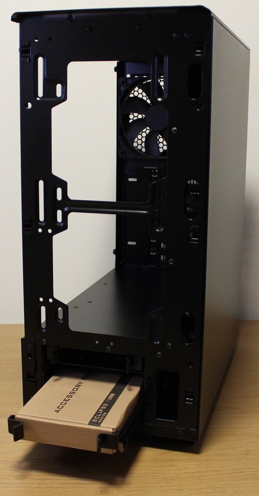 Phanteks P300 Case front fans and hdd bays