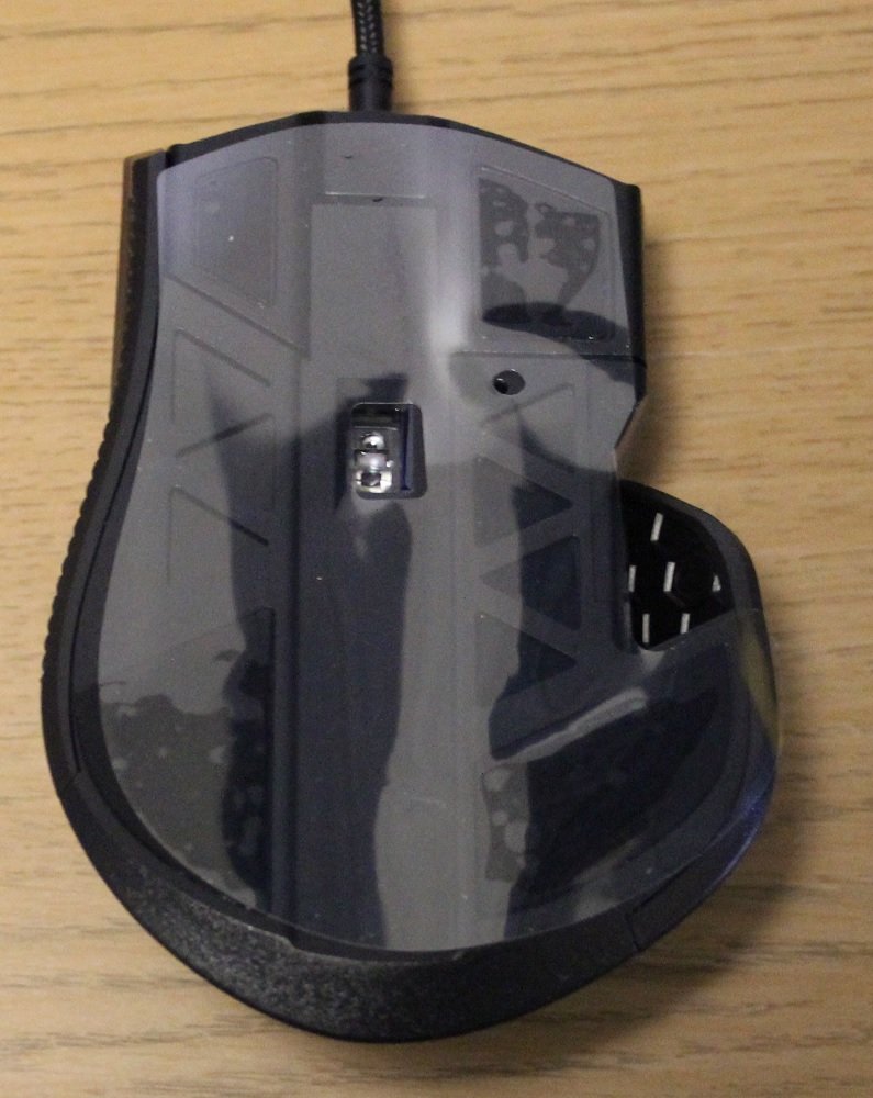 Corsair Ironclaw RGB mouse bottom plastic